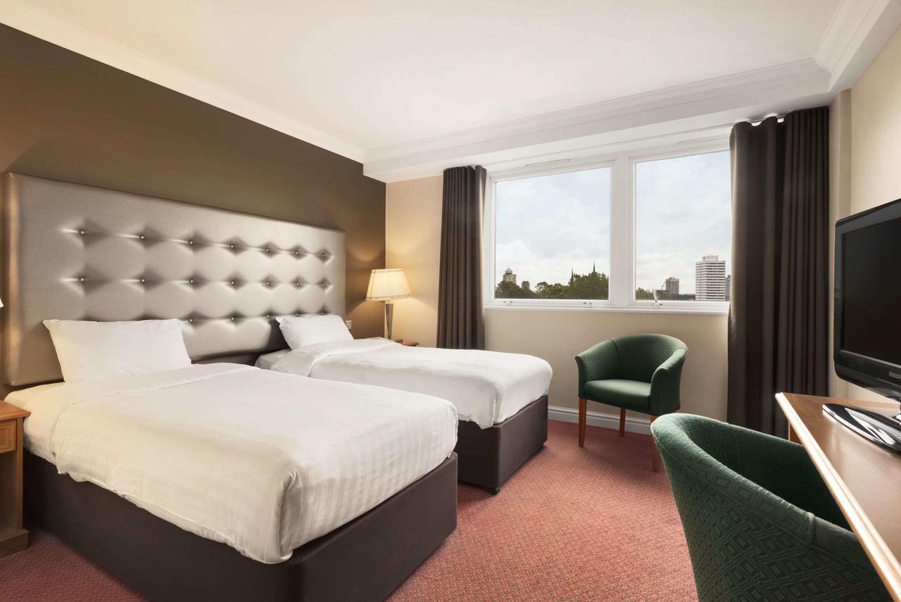 Aston Court Hotel Coventry Eksteriør billede