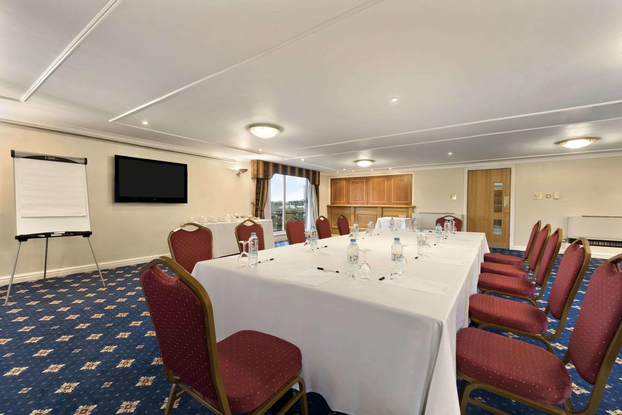 Aston Court Hotel Coventry Eksteriør billede