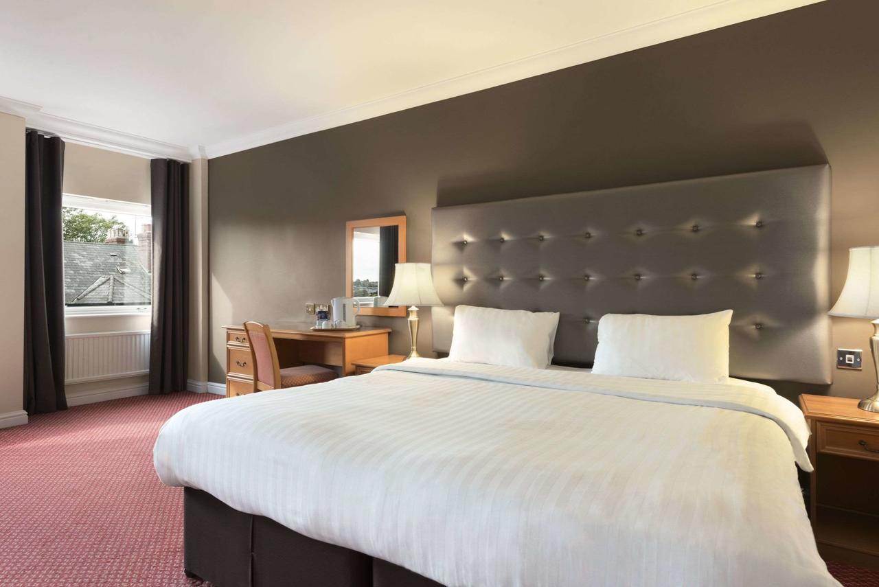 Aston Court Hotel Coventry Eksteriør billede